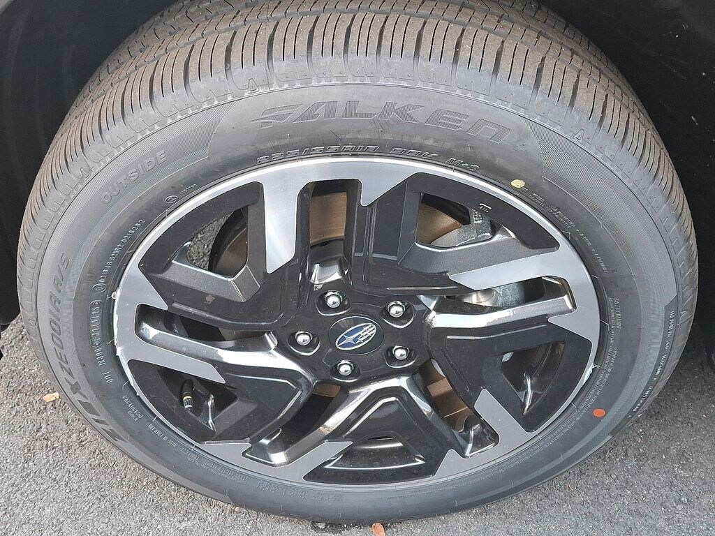 New 2025 Subaru Forester Limited Hybrid SUV