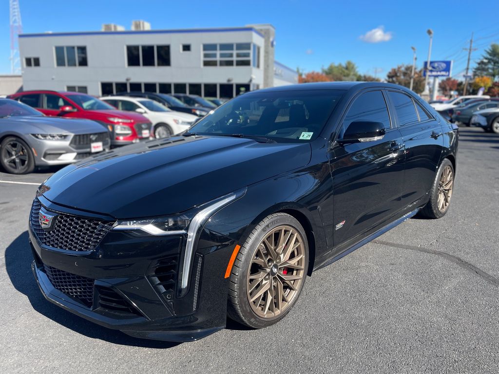 2025 Cadillac CT4 Blackwing photo 2