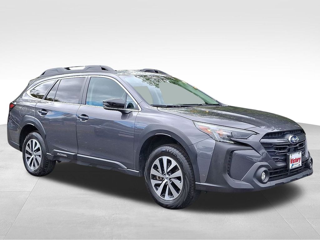 2023 Subaru Outback Premium's photo