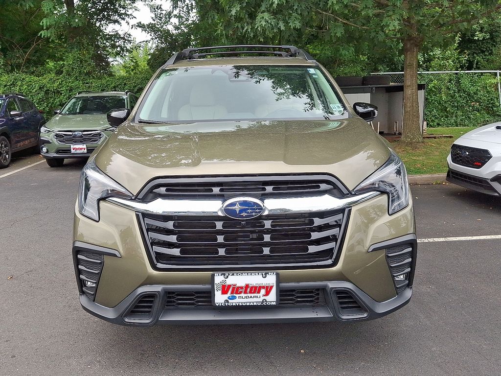 2024 Subaru Ascent Limited photo 2