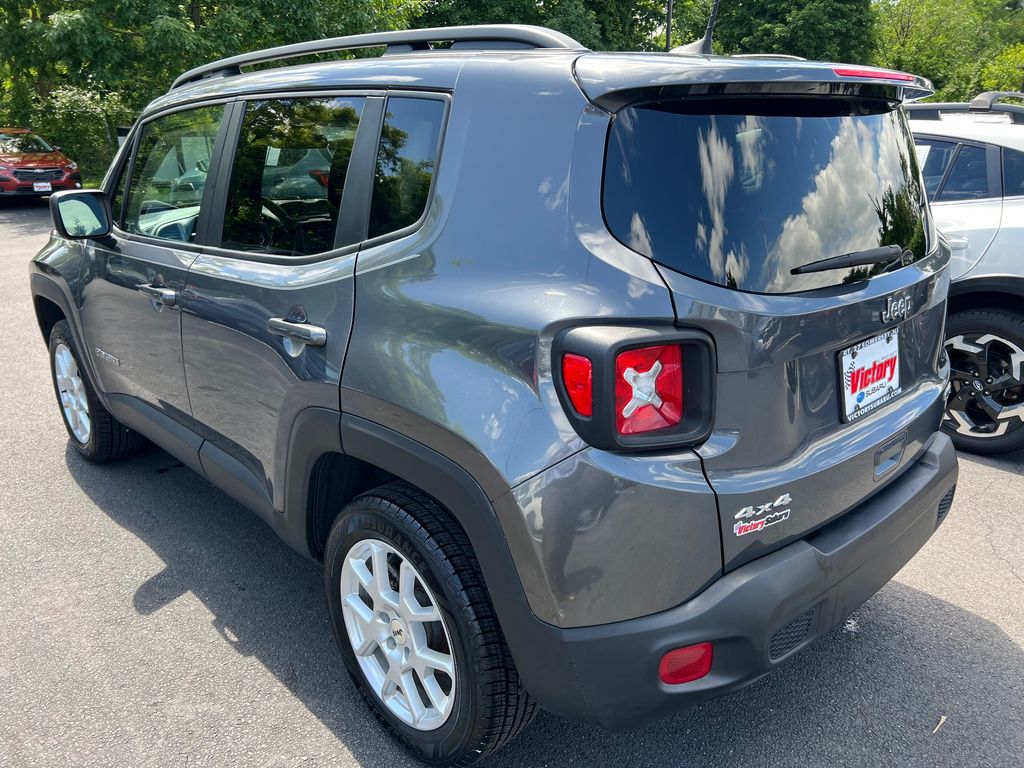 2022 Jeep Renegade Latitude photo 4