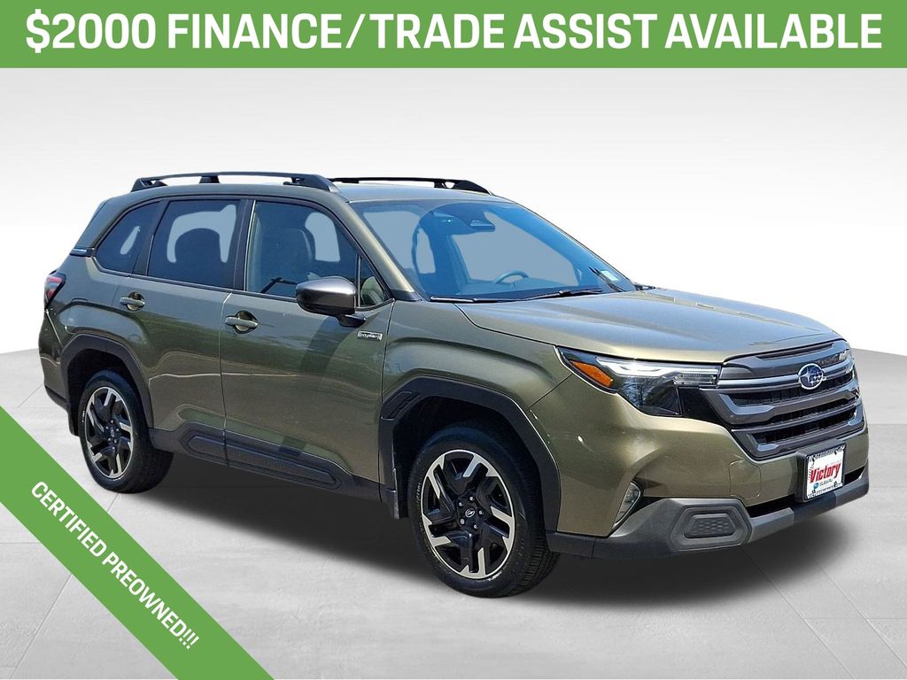 2025 Subaru Forester Premium Hybrid's photo