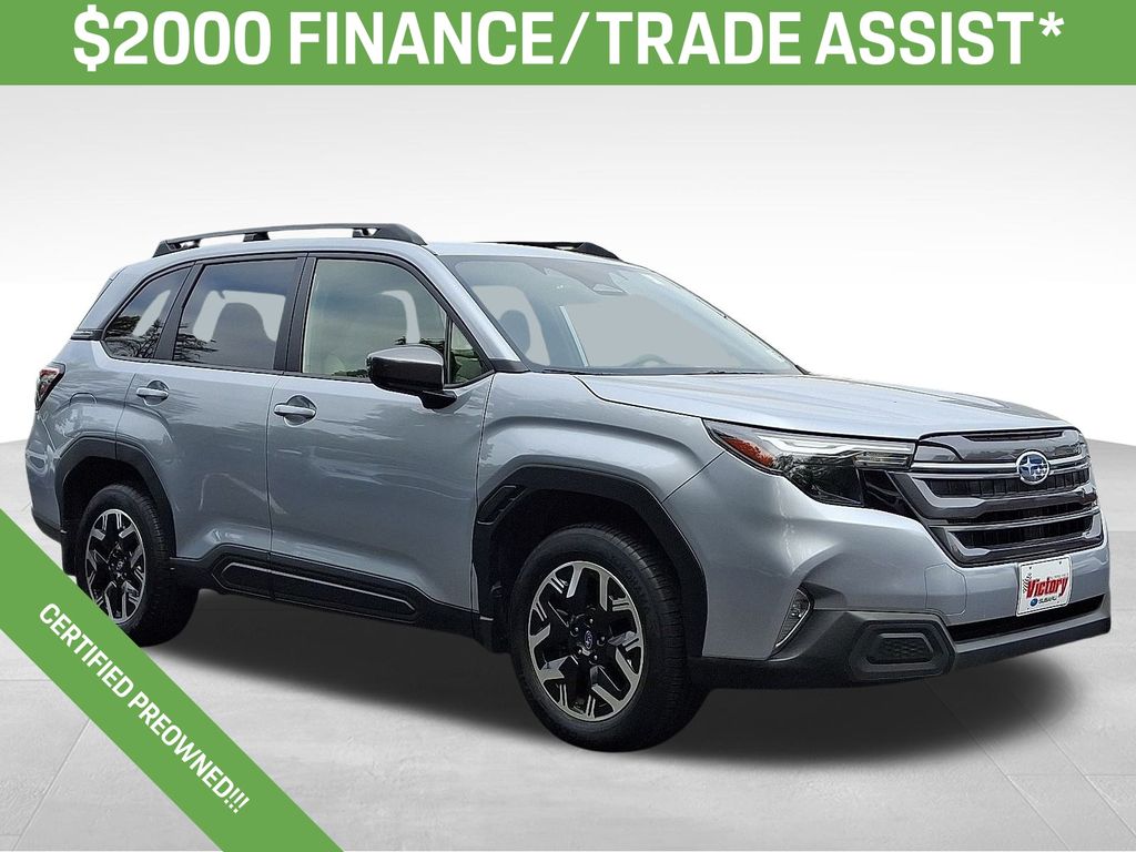 2025 Subaru Forester Premium's photo