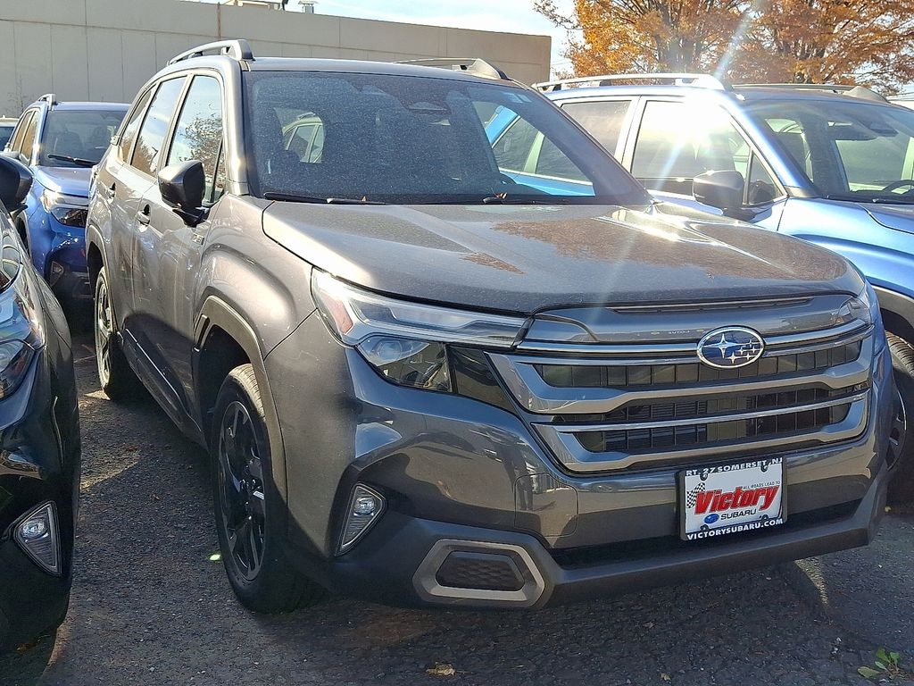 New 2025 Subaru Forester Hybrid Limited SUV