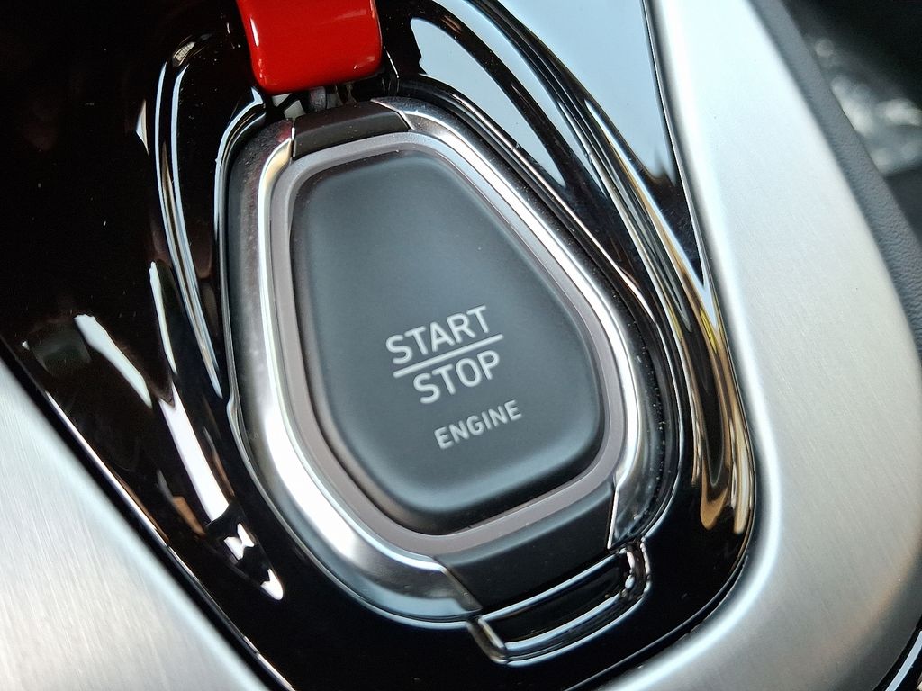 2024 Lotus Emira First Edition - Photo 15