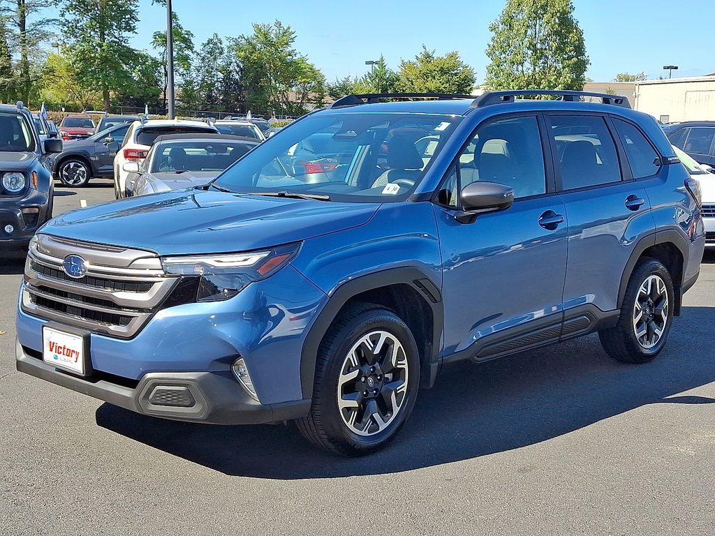 2025 Subaru Forester Premium photo 3