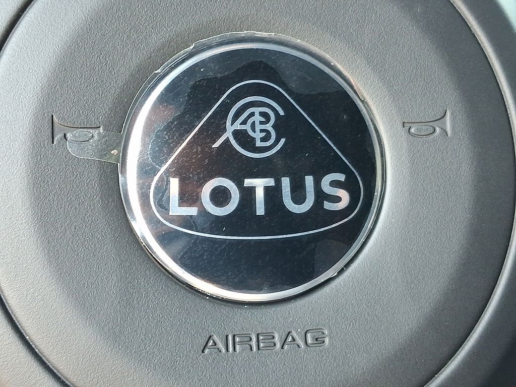2024 Lotus Emira First Edition - Photo 27