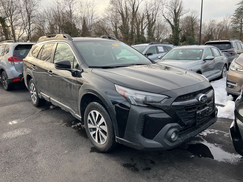 2024 Subaru Outback Premium's photo