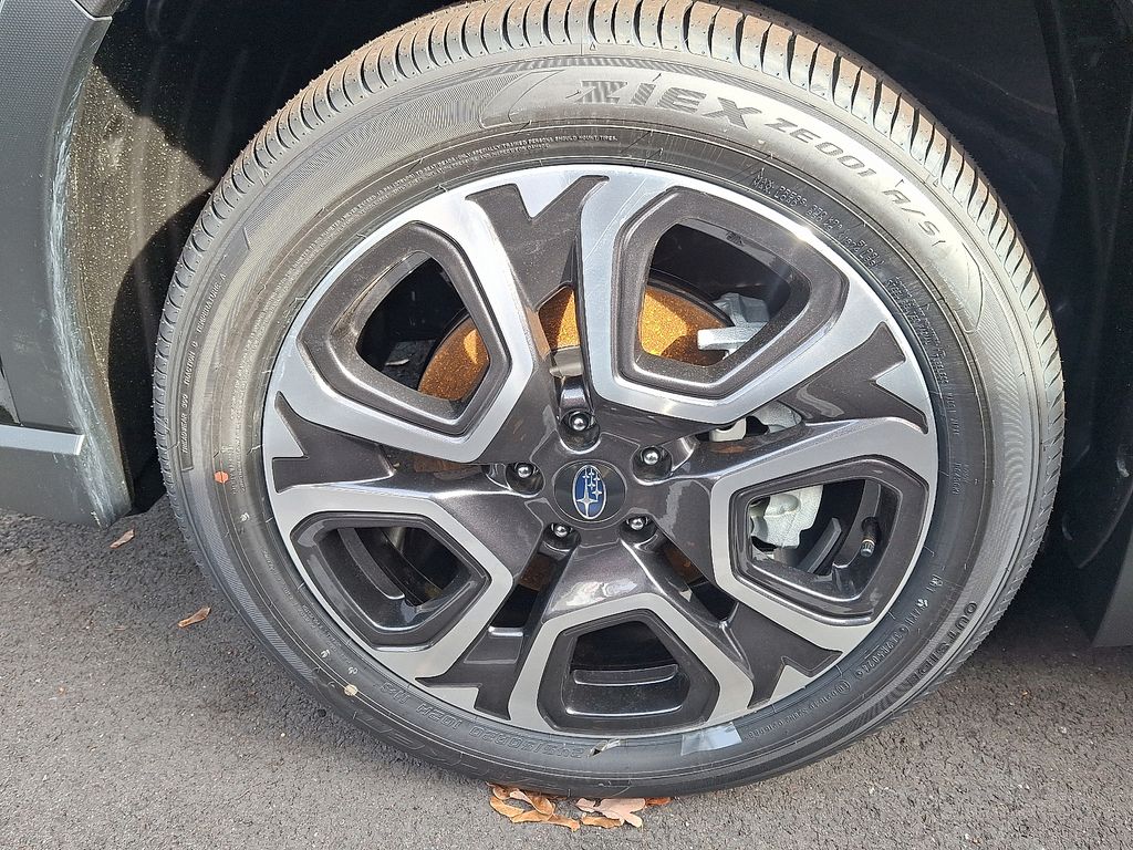 2025 Subaru Ascent Limited photo 4