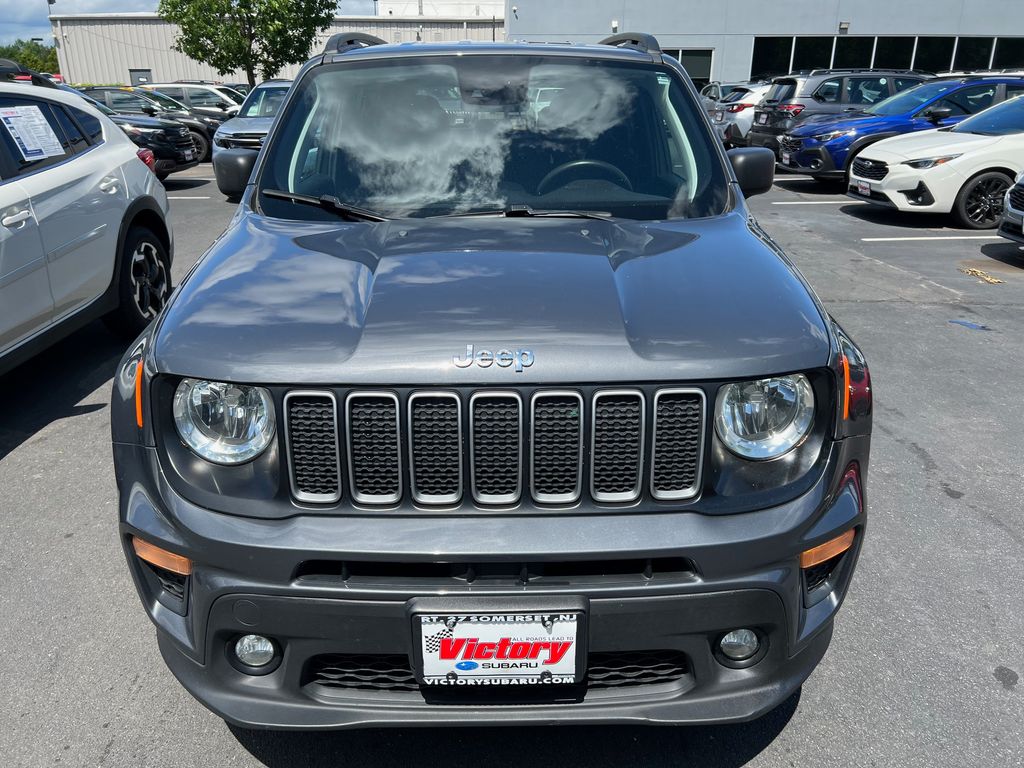 2022 Jeep Renegade Latitude photo 2