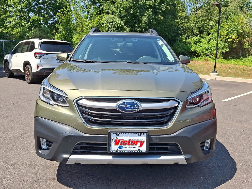 2022 Subaru Outback Limited photo 2