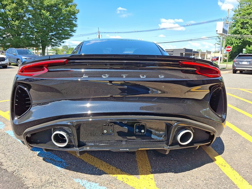 2024 Lotus Emira First Edition - Photo 4