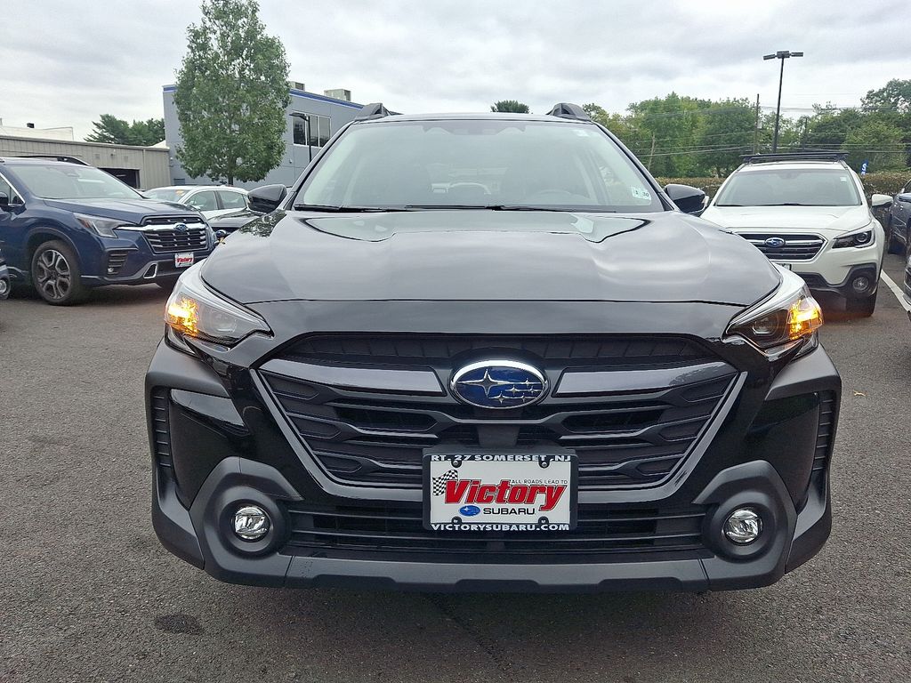 2025 Subaru Outback Premium photo 2