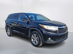 2015 Toyota Highlander LE V6 SUV