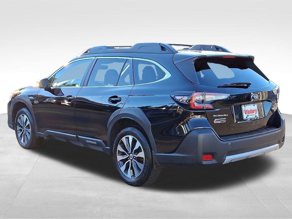 Used 2023 Subaru Outback Limited SUV