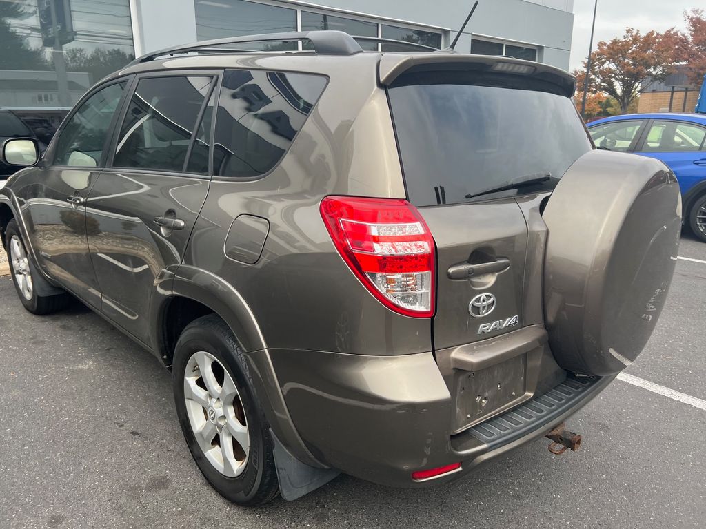 2011 Toyota RAV4 Limited photo 4