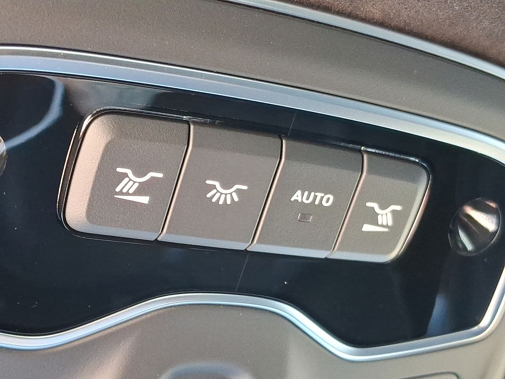 2024 Lotus Emira First Edition - Photo 26