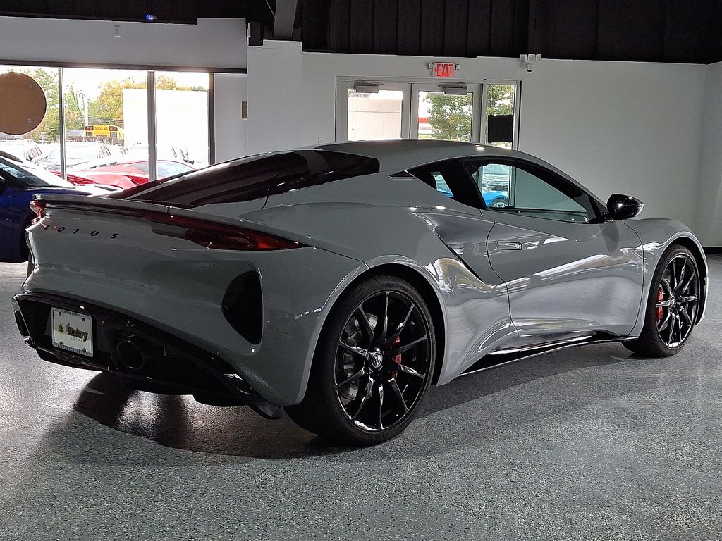 2025 Lotus Emira Base photo 4