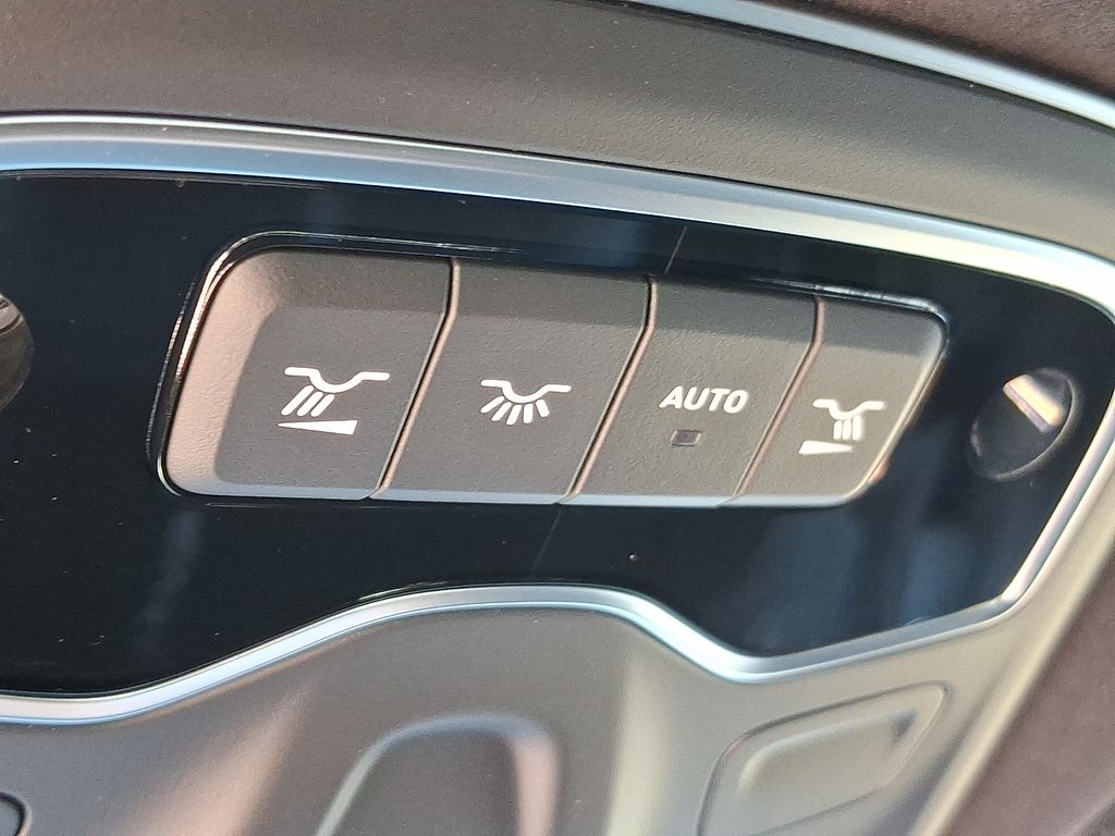 2024 Lotus Emira First Edition - Photo 22