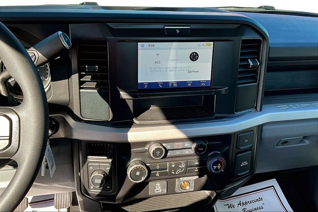 2025 Ford F-350 Super Duty XL - Photo 7