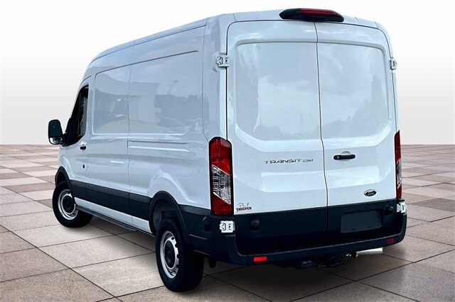 2025 Ford Transit photo 2