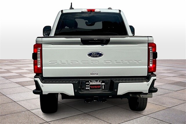 2025 Ford F-250 photo 4