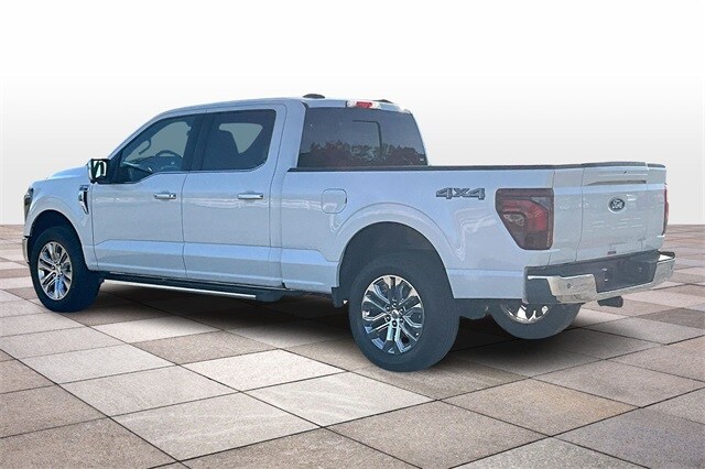 2025 Ford F-150 Lariat photo 3