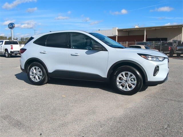 2025 Ford Escape Active photo 2
