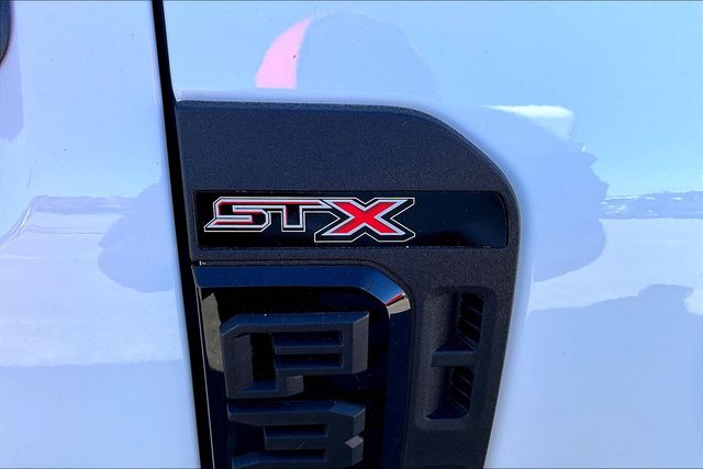 2025 Ford F-350 Super Duty XL - Photo 11