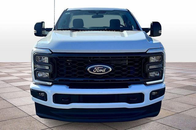 2025 Ford F-350 Super Duty XL - Photo 16