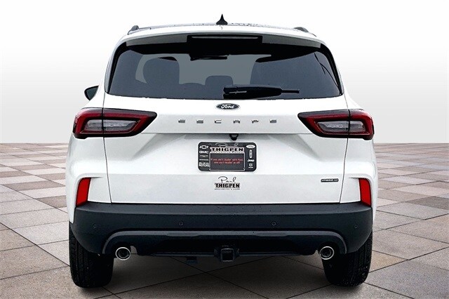 2026 Ford Escape Hybrid ST-Line Select photo 4