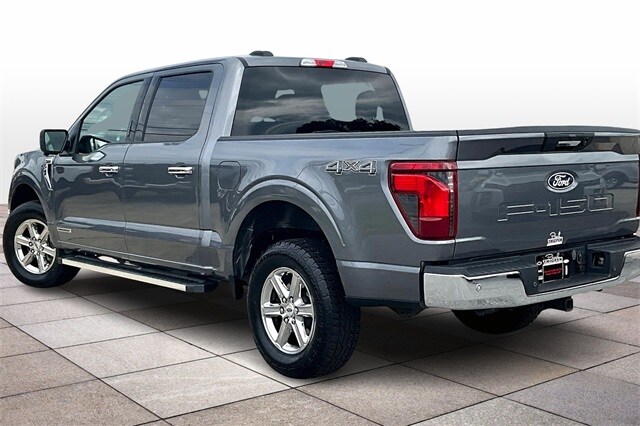2024 Ford F-150 XLT photo 2