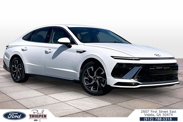 2025 Hyundai Sonata SEL Sedan