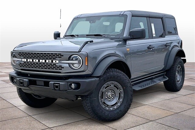 2025 Ford Bronco Badlands photo 2