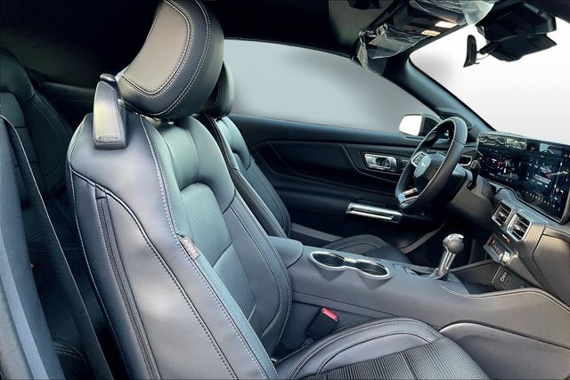 2026 Ford Mustang EcoBoost Premium Convertible - Photo 8