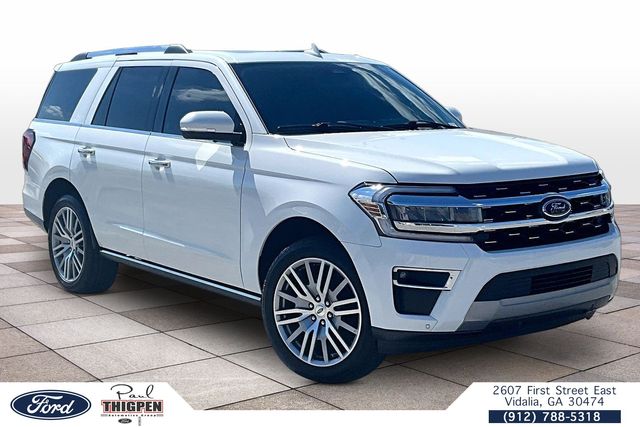 2022 Ford Expedition Limited's photo