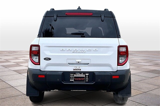 2025 Ford Bronco Sport Outer Banks photo 4