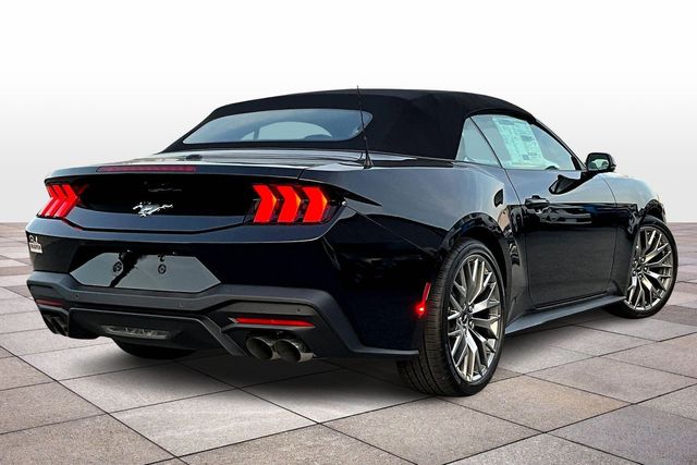 2026 Ford Mustang EcoBoost Premium Convertible - Photo 18