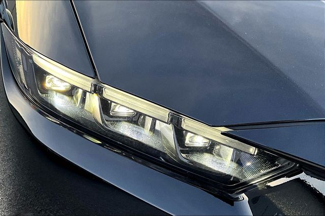 2026 Ford Mustang EcoBoost Premium Convertible - Photo 15