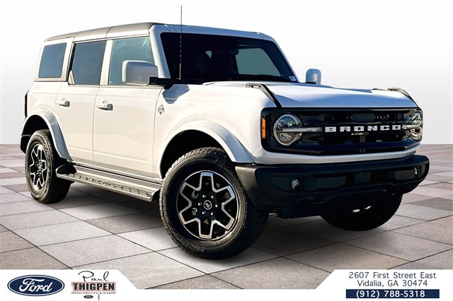2025 Ford Bronco 4-Door Outer Banks's photo