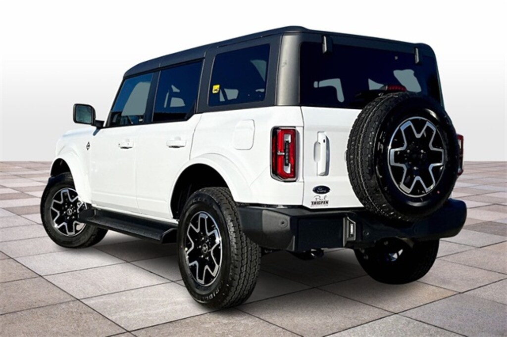 New 2025 Ford Bronco Outer Banks SUV