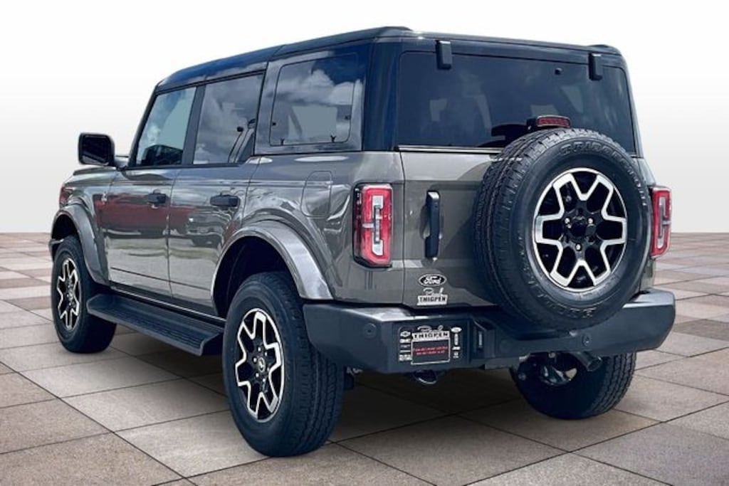 New 2026 Ford Bronco Outer Banks SUV