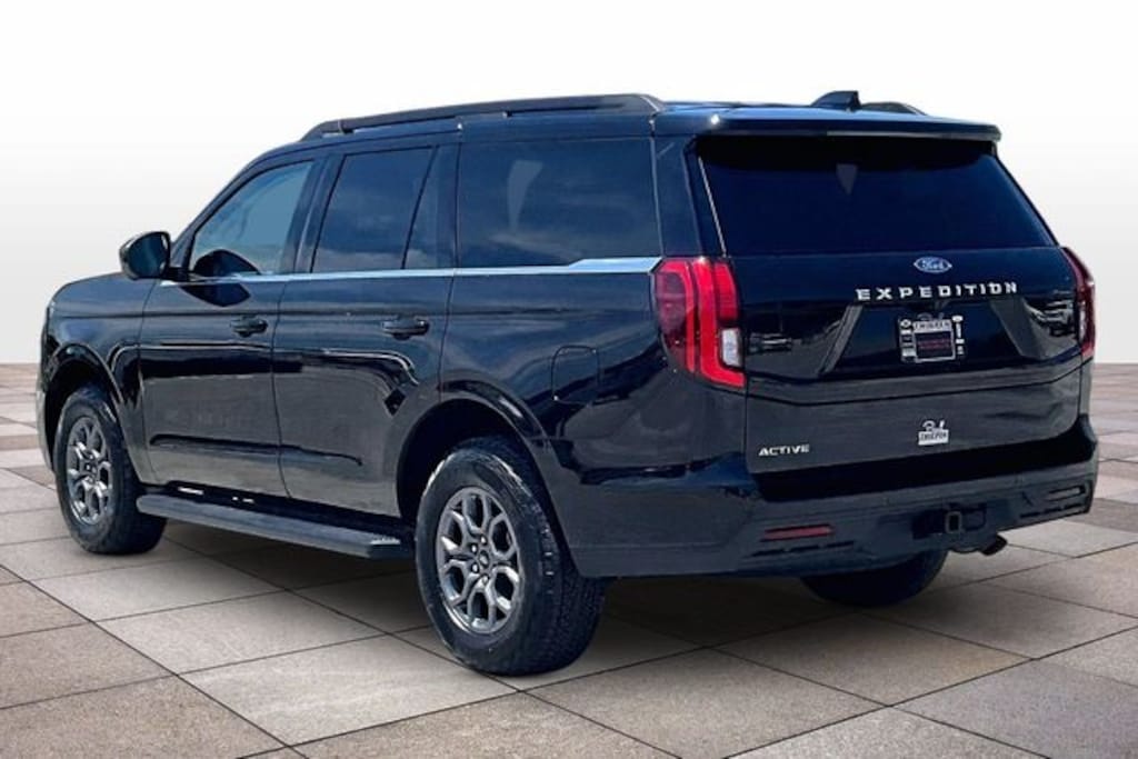 Used 2025 Ford Expedition Active SUV