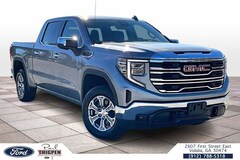 2025 GMC Sierra 1500 SLT Truck