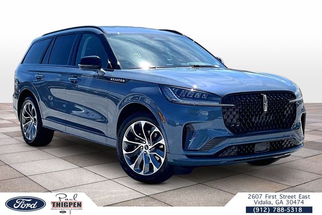 2026 Lincoln Aviator Premiere AWD's photo