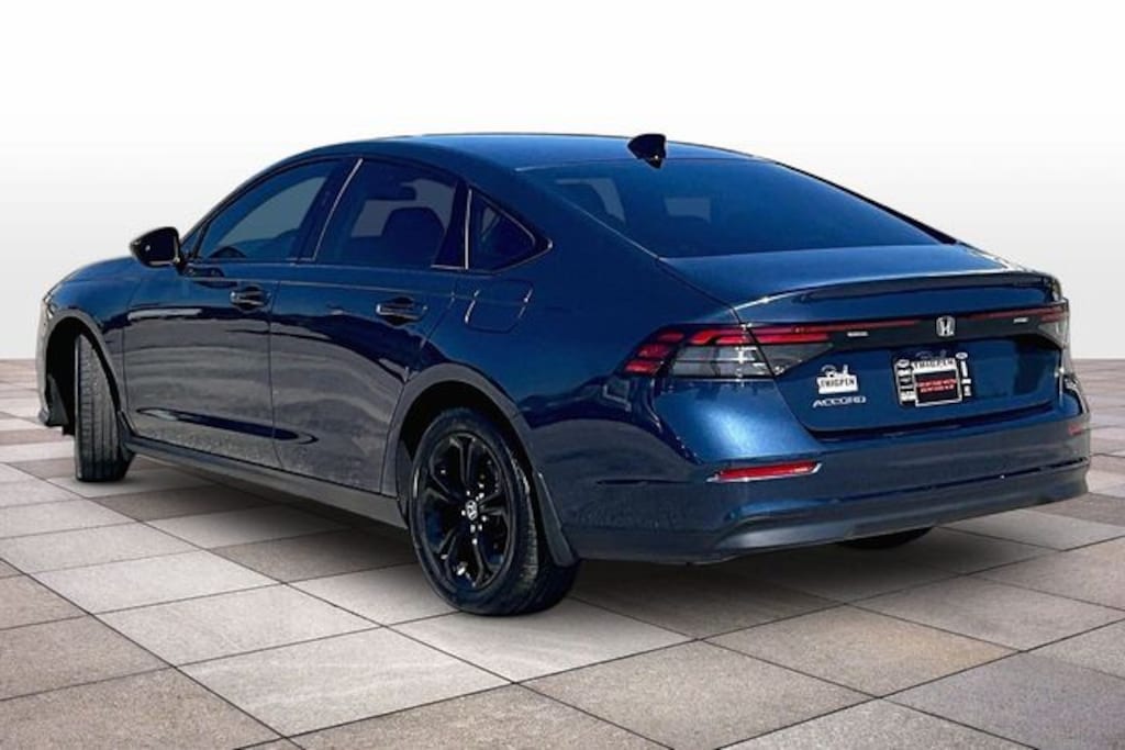 Used 2025 Honda Accord SE Sedan