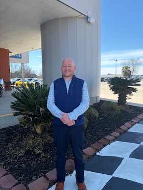 Staff member DYLAN SELPH from ID_a60ae1