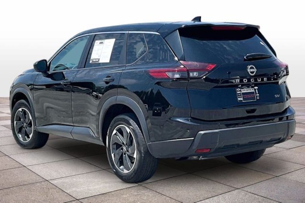 Used 2024 Nissan Rogue SV SUV