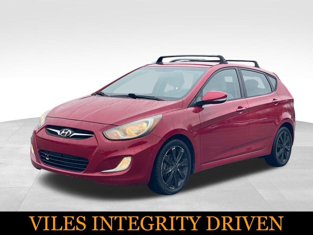 Used 2013 Hyundai Accent SE Hatchback