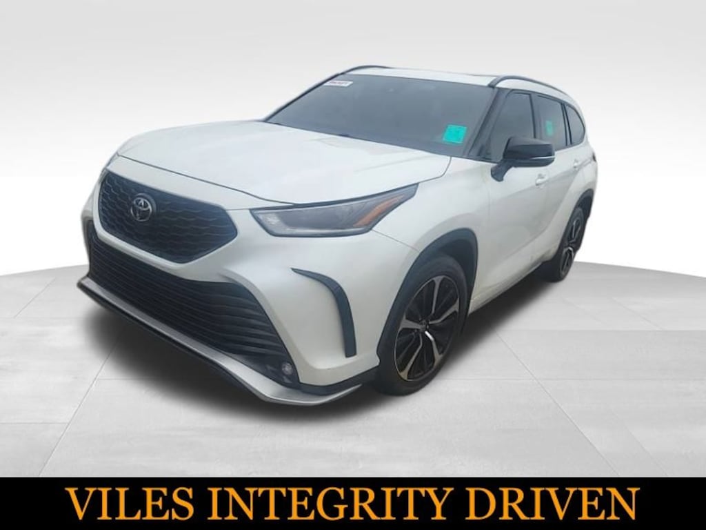 Used 2021 Toyota Highlander XSE SUV